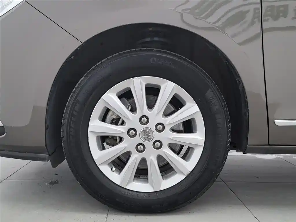 Buick GL8 2013 3.0L XT Luxury Business Flagship Edition фото 17
