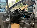 Photo 9 - Baojun 560