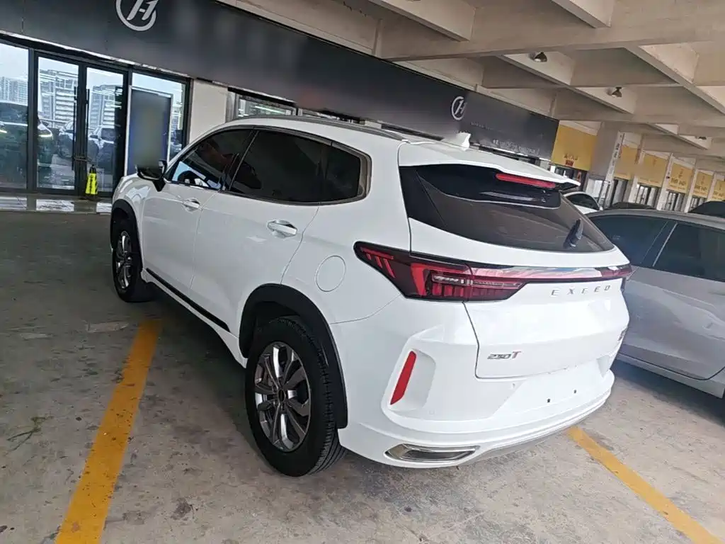 Exeed Windchaser 2022 2022 Riding the Wind and Waves Edition 1.5T CVT Lucky Peanut Version
