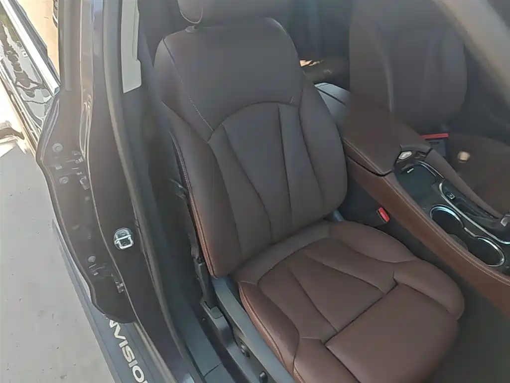 Buick Envision Plus 2017 28T AWD Luxury фото 25