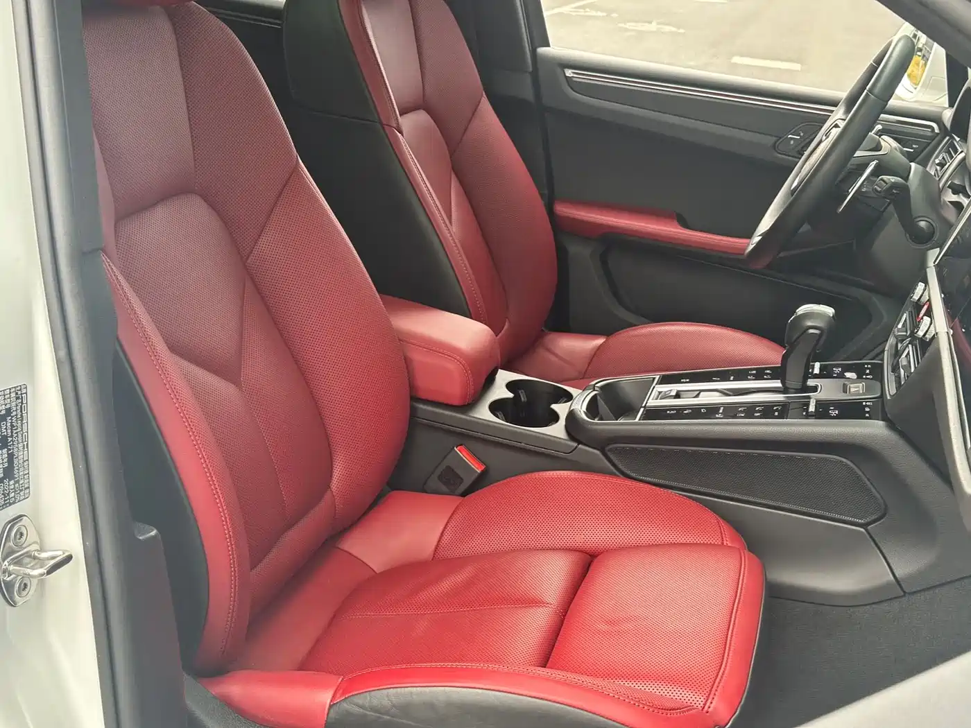 Porsche Macan 2023 Macan 2.0T фото 10