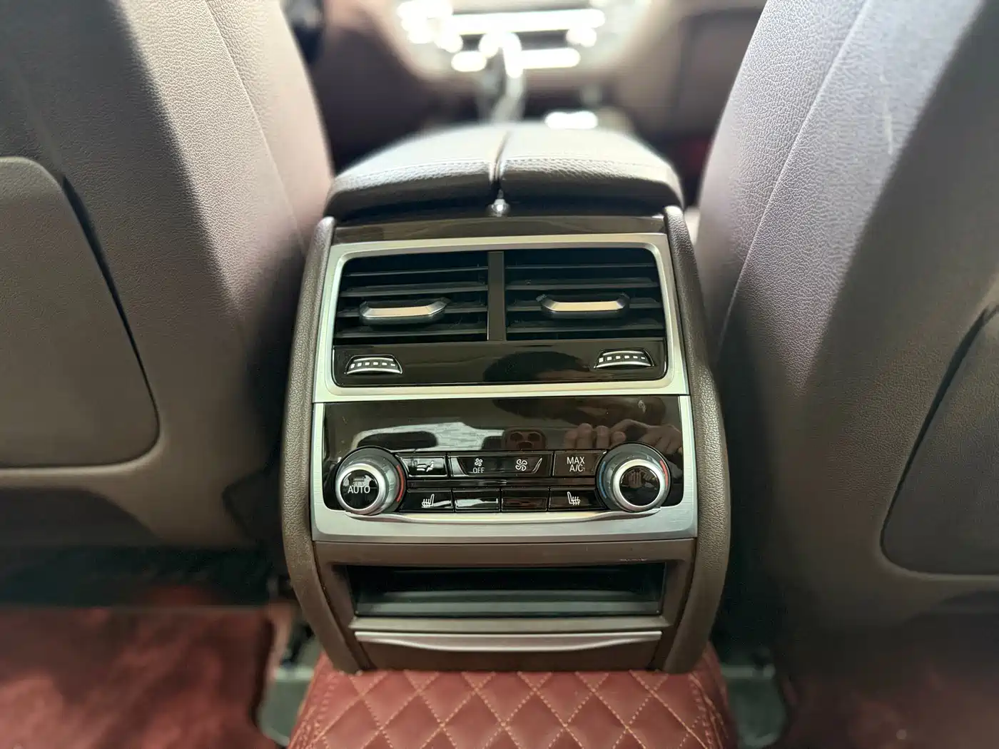 BMW 7 Series 2016 730Li Leading фото 19