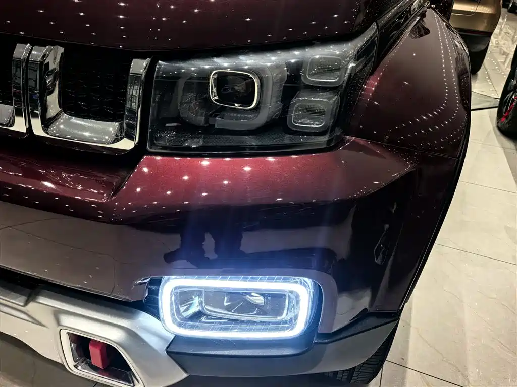 BAIC ORV Beijing Offroad BJ40 2018 PLUS 2.0T Manual 4WD Premium Edition China V фото 8