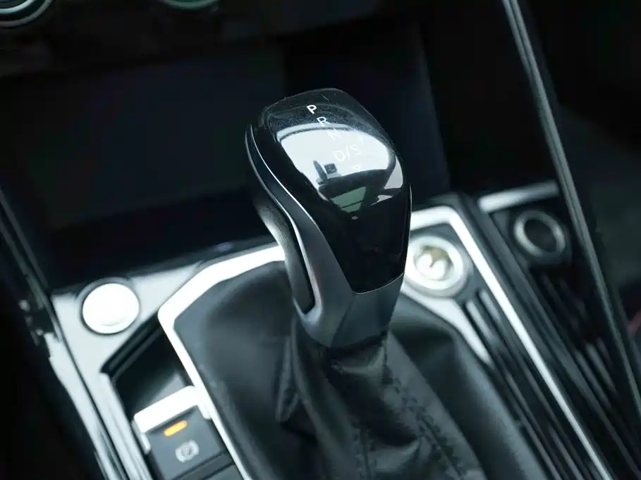 Volkswagen Tayron 2019 330TSI 2WD Luxury China VI фото 9