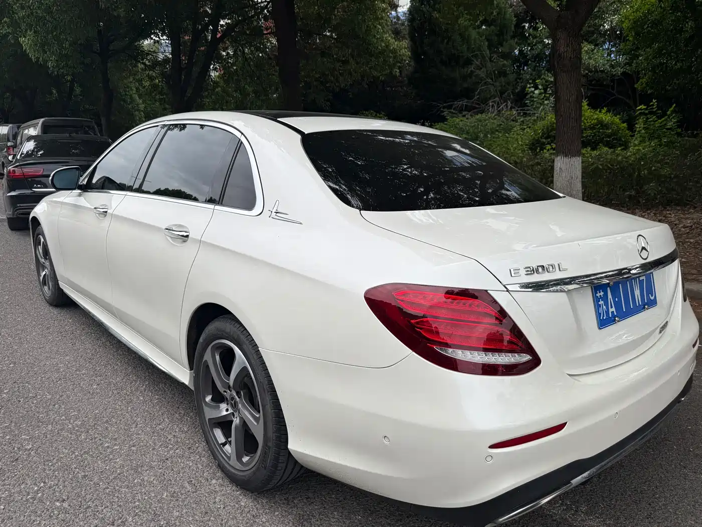 Mercedes-Benz E-Class 2019 E 300 L Sport Fashion фото 11