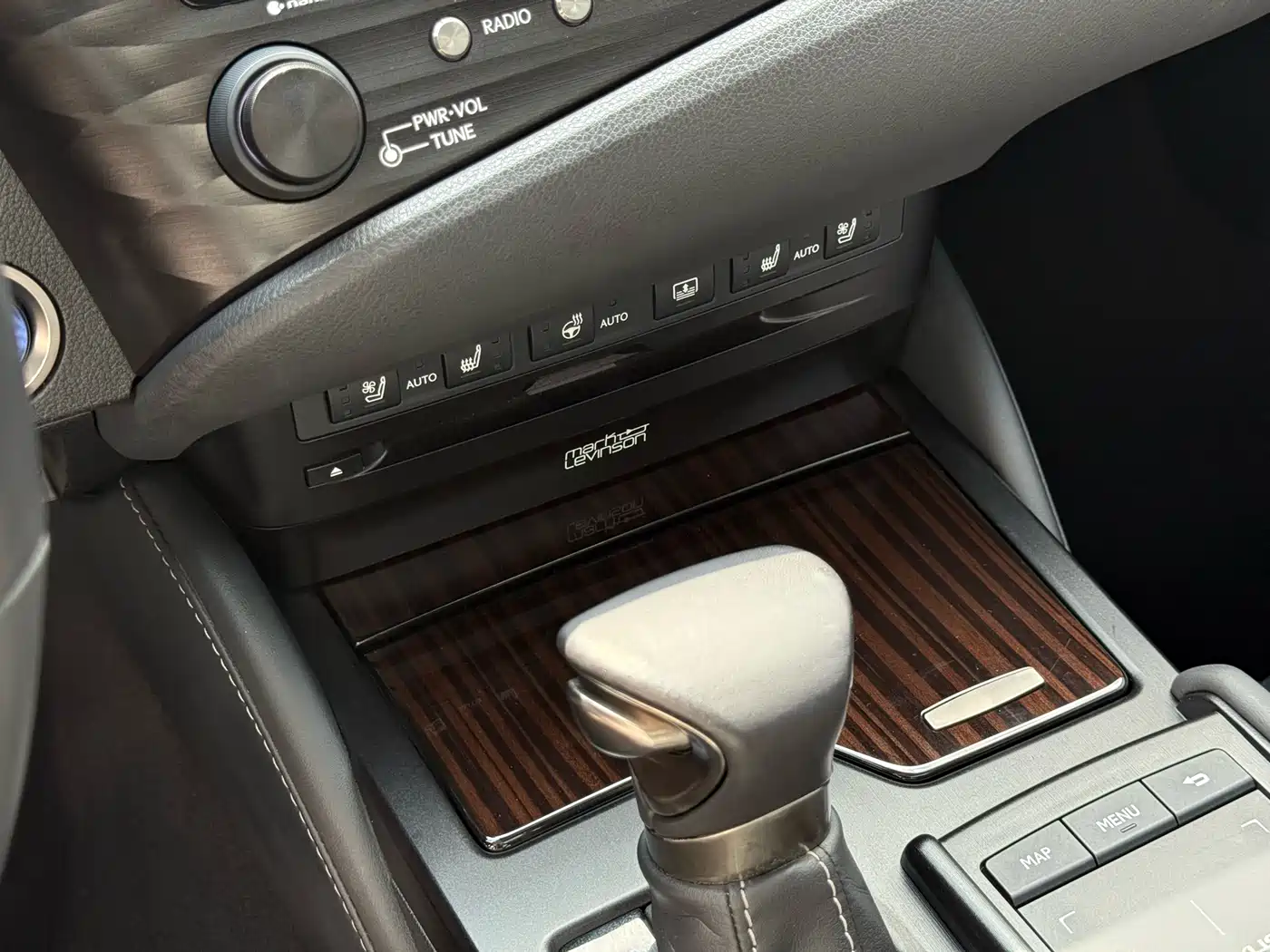 Lexus ES 2018 300h Executive Edition China V фото 13