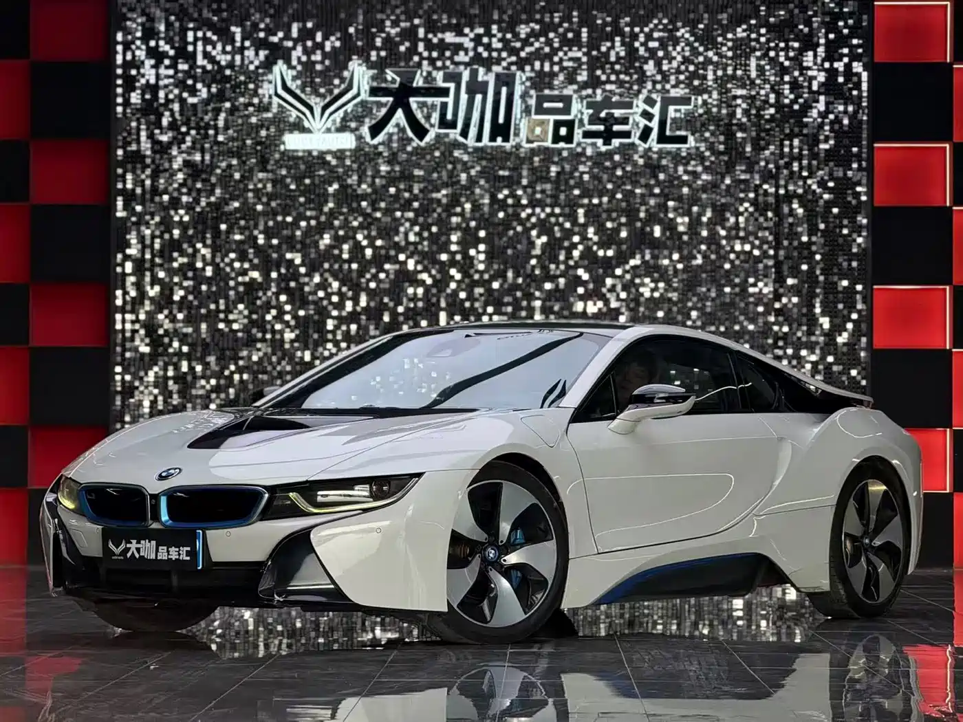 BMW i8 2014 Standard