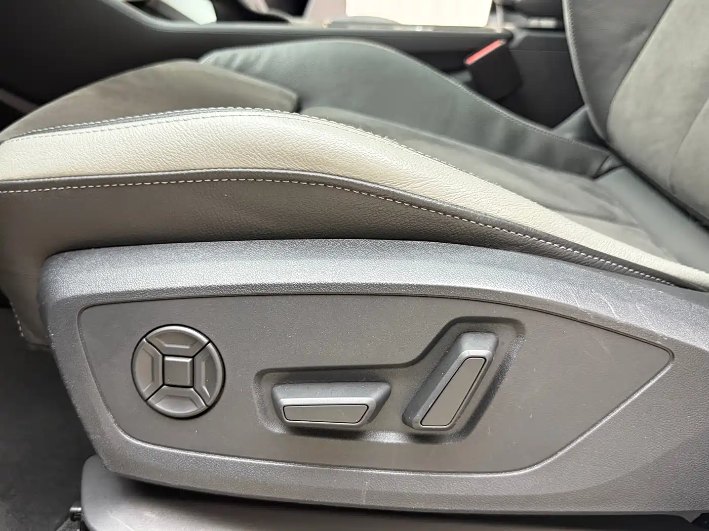 Audi Q3 2022 35 TFSI Fashion Dynamic фото 14