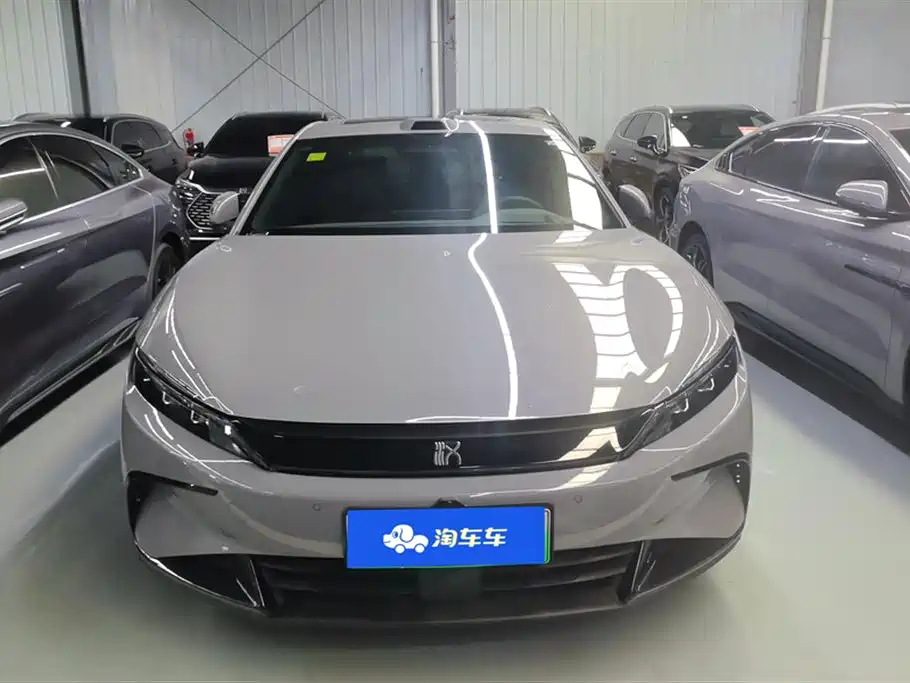 BYD Han 2025 DM-i Smart Driving Edition 125KM Honor фото 2