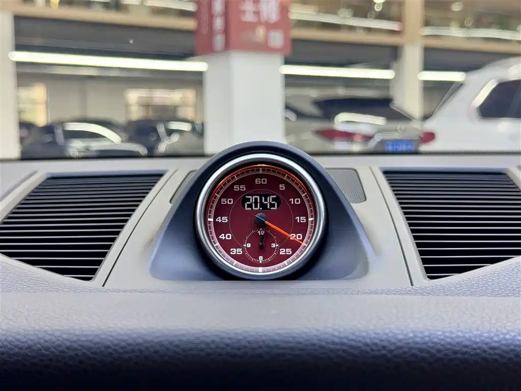Porsche Macan 2018 Macan 2.0T фото 4