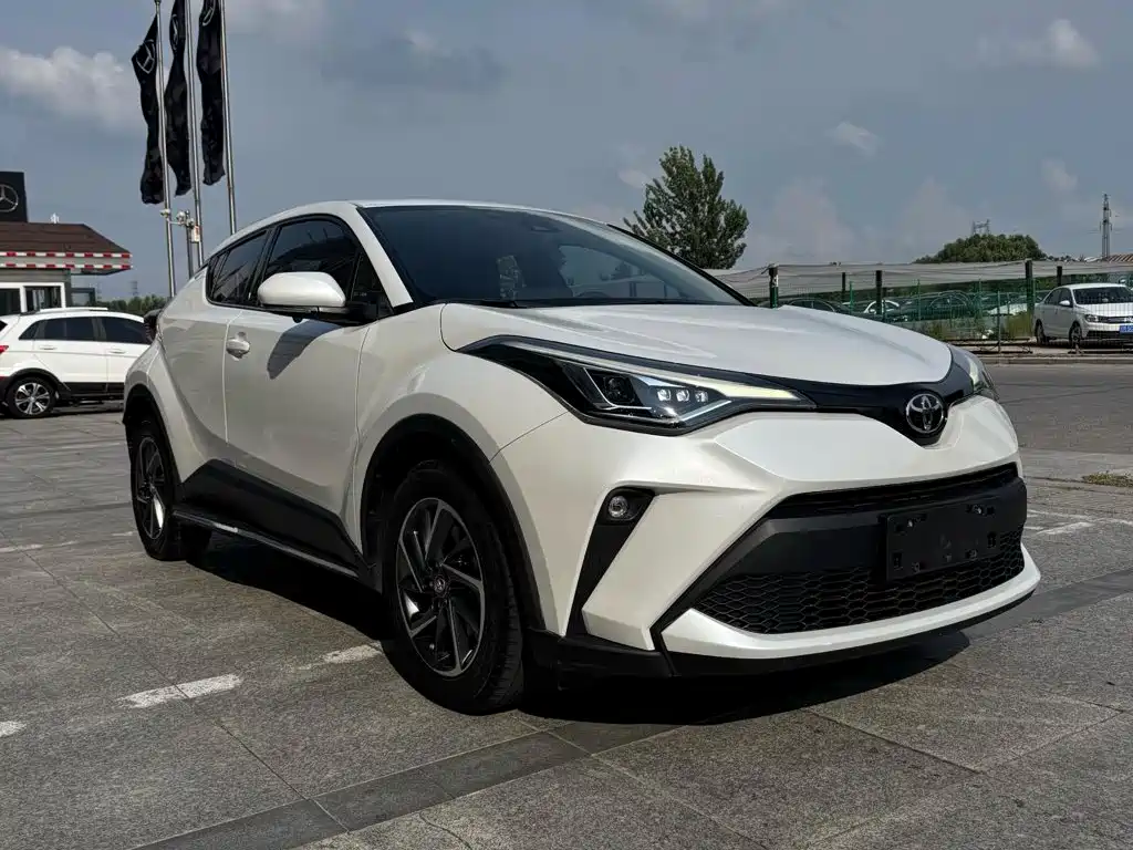 Toyota C-HR 2023 2023 Model 2.0L Luxury Edition