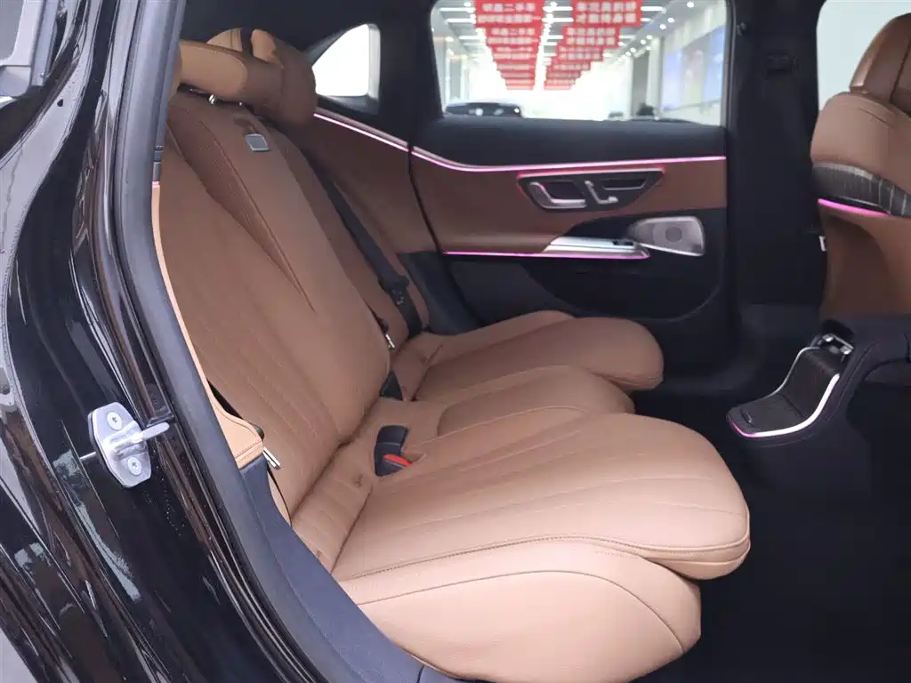 Mercedes-Benz E-Class 2024 Model E 300 L Luxury фото 22