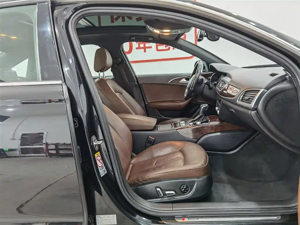 Audi A6L 2018 30th Anniversary 45 TFSI quattro Sport фото 23