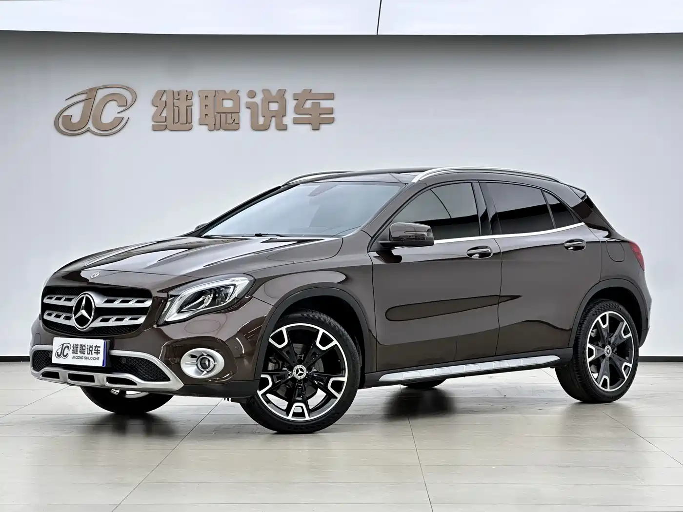 Mercedes-Benz GLA 2017 GLA 220 4MATIC Fashion