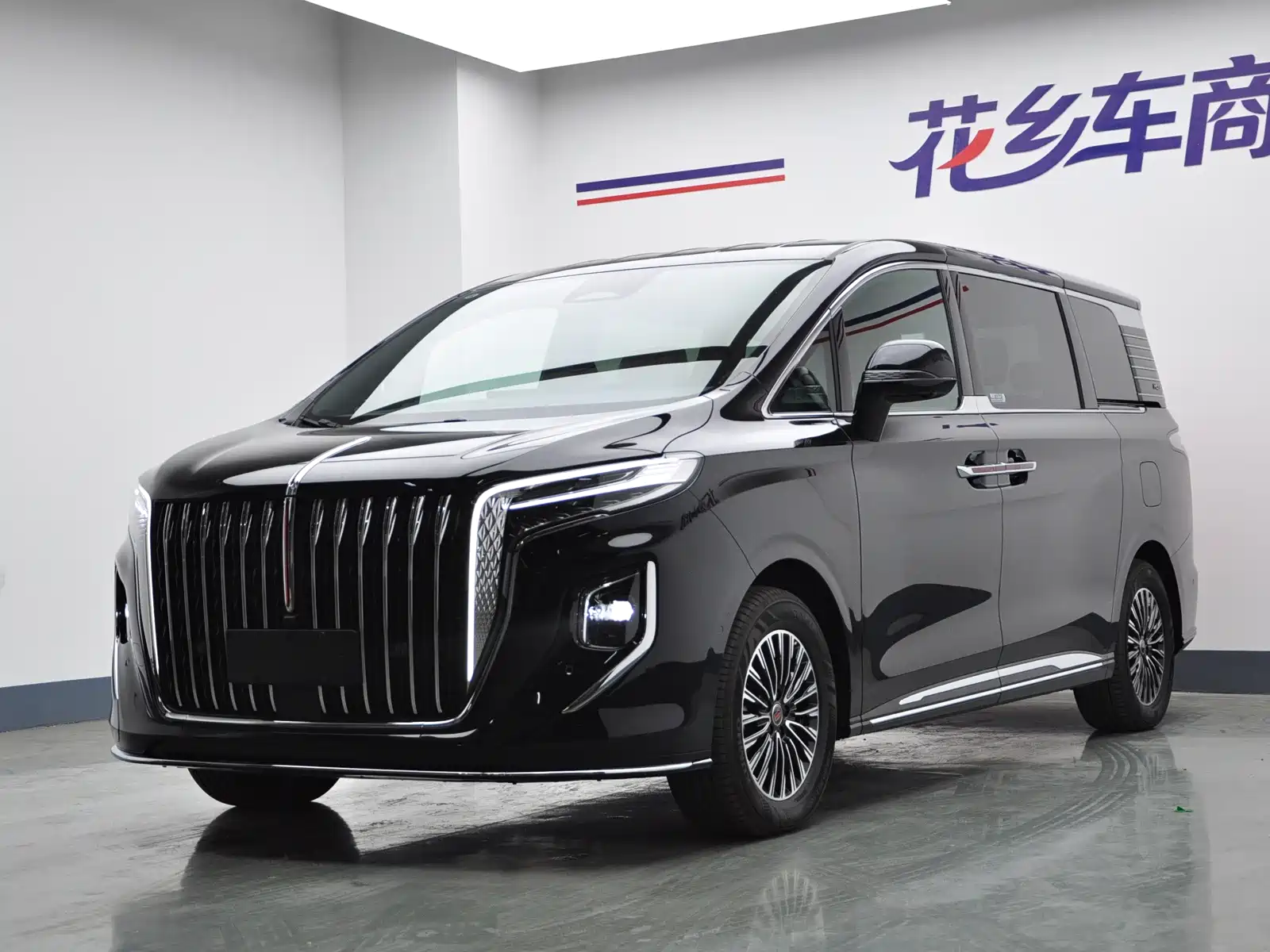 Фото 1 - Hongqi HQ9 PHEV