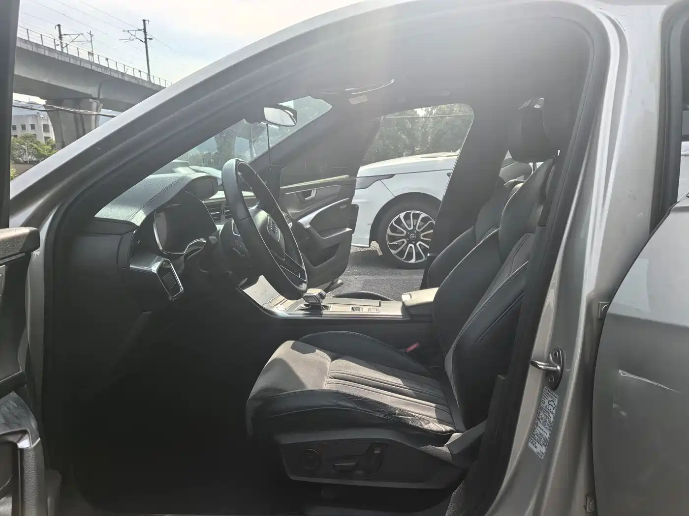 Photo 15 - Audi A6L
