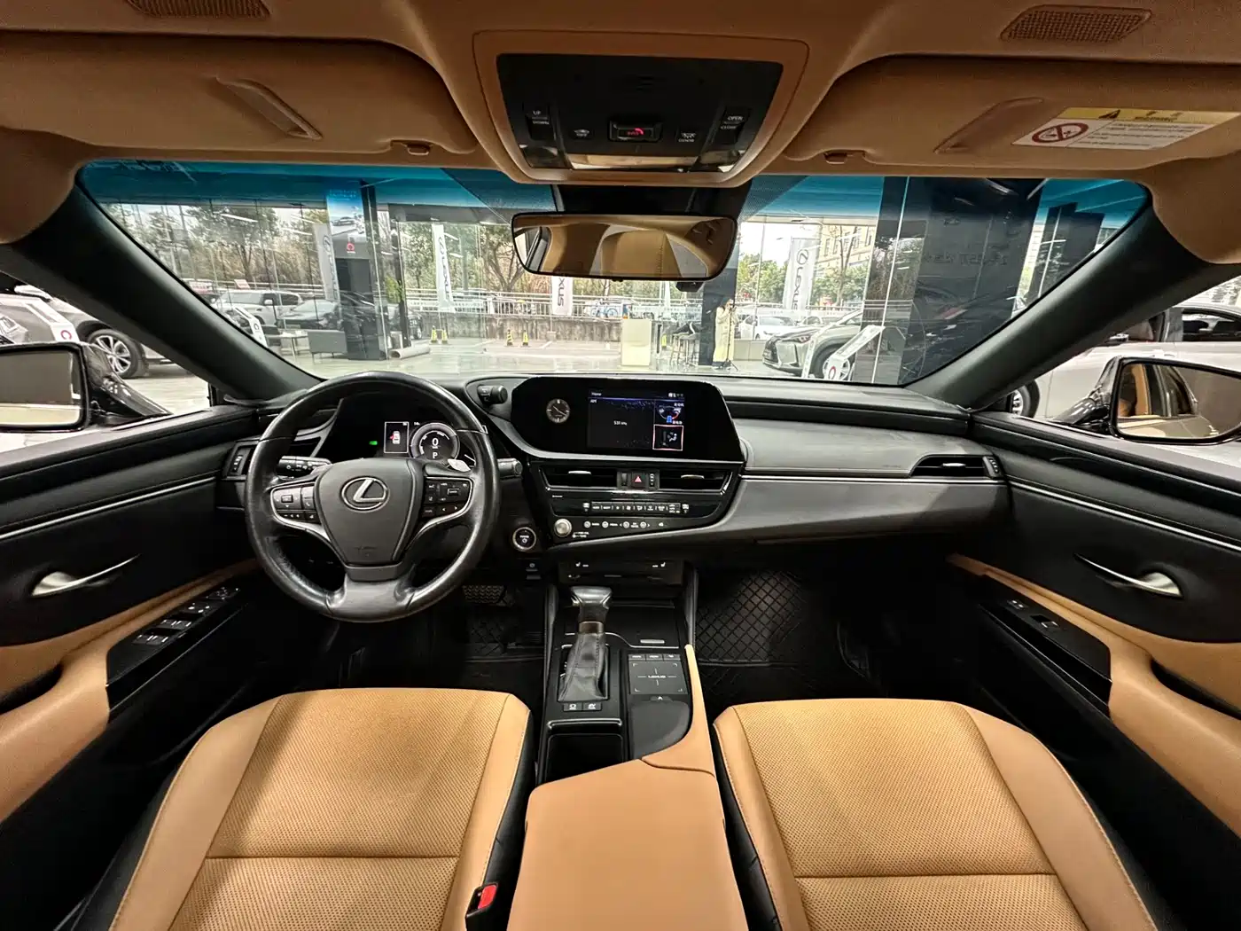 Lexus ES 2021 300h Excellence Edition фото 12