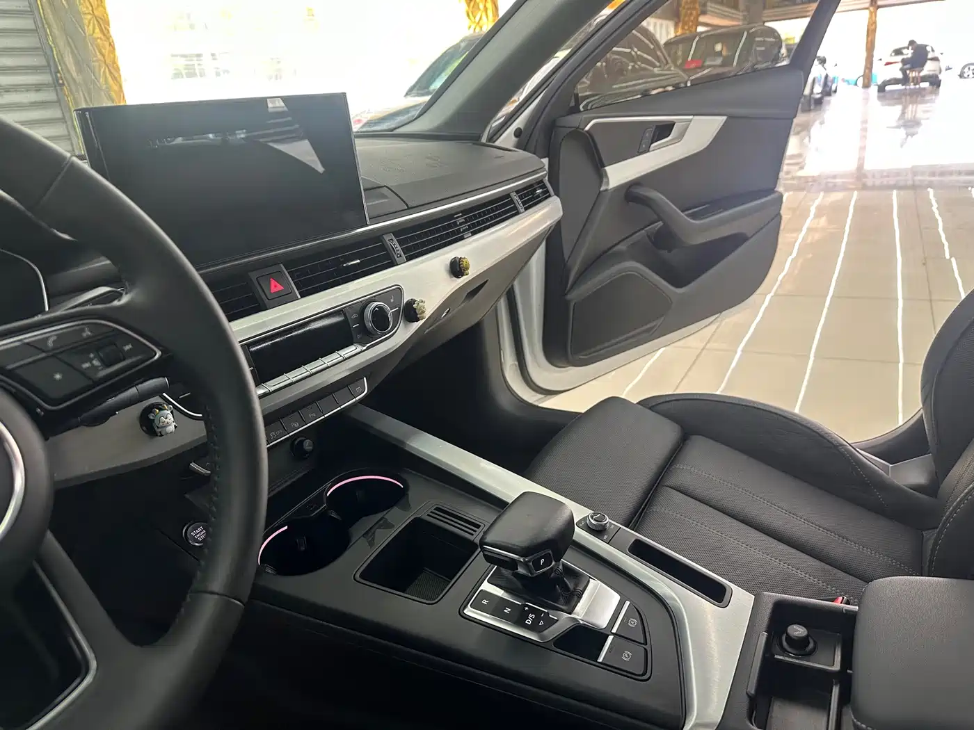 Audi A4L 2020 40 TFSI Luxury Dynamic фото 16