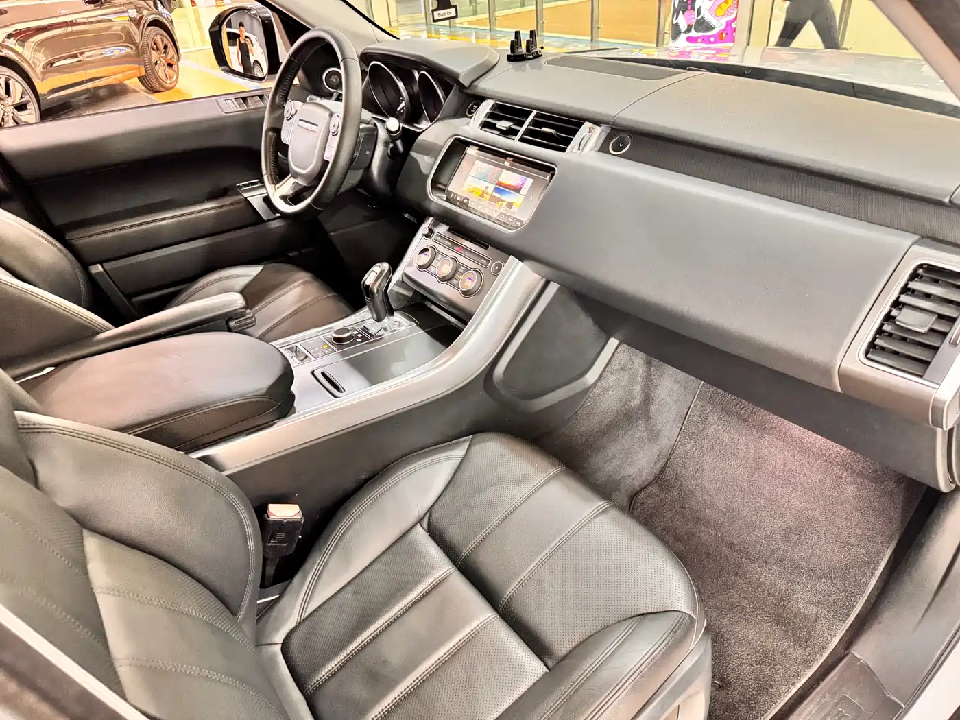 Фото 20 - Land Rover Range Rover Sport