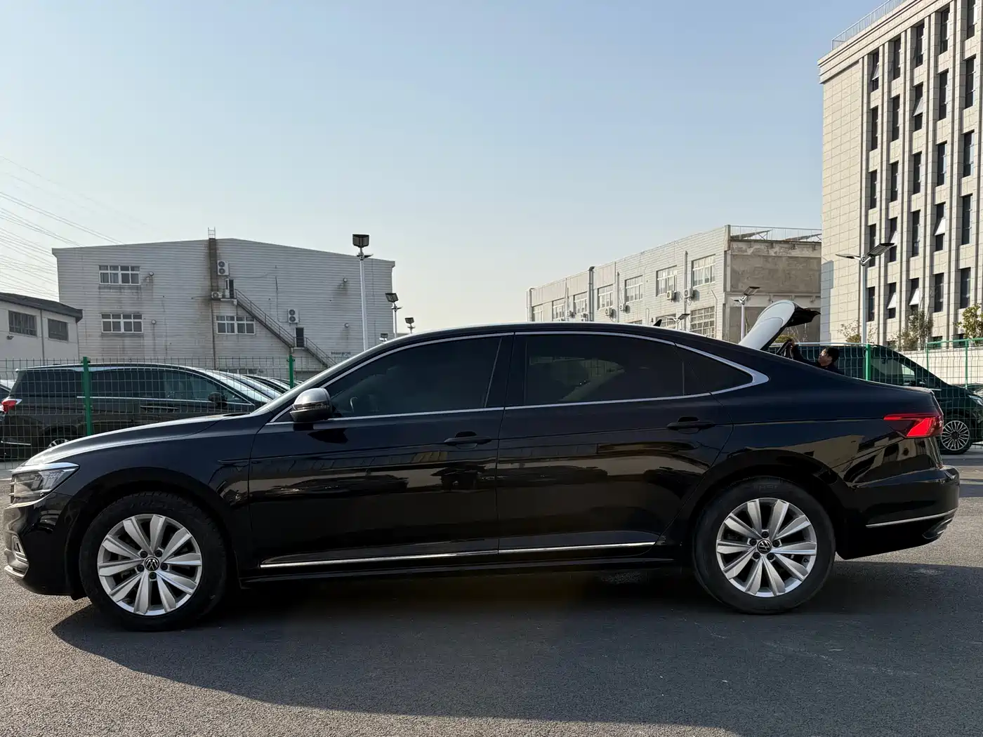 Volkswagen Passat 2021 Model 330TSI Elite Edition фото 19