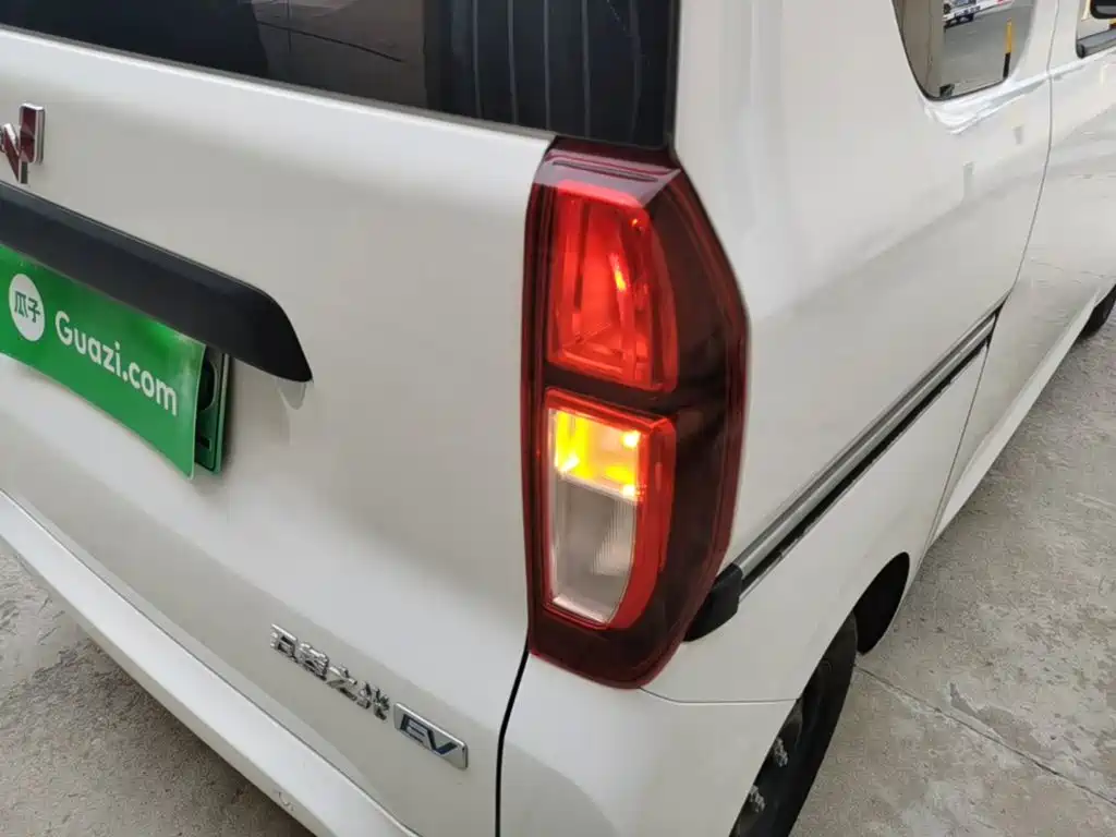 Wuling Motors Wuling Zhiguang NEV 2026 2025 Standard Version