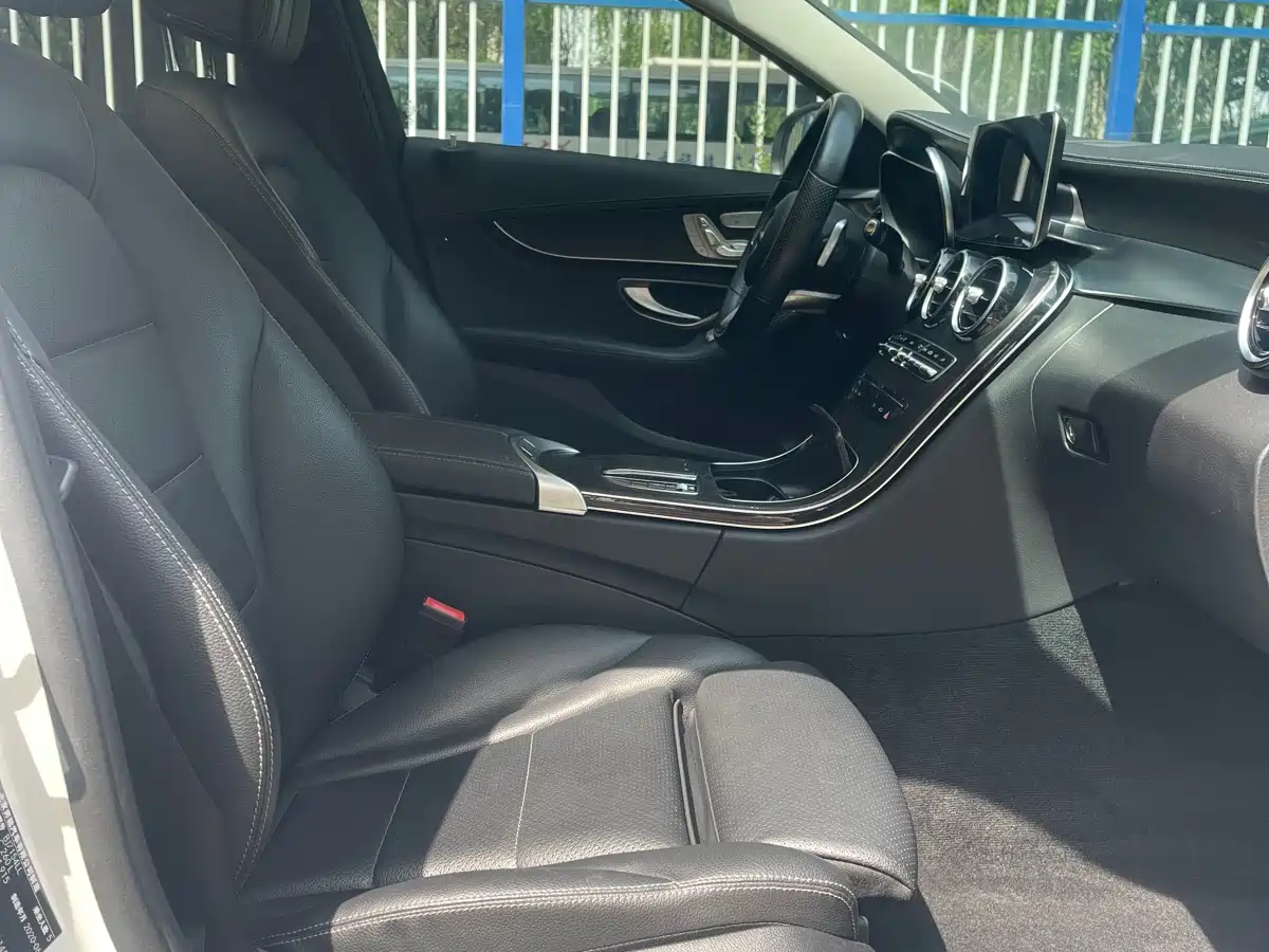 Mercedes-Benz C-Class 2020 Facelift C 260 L Sport фото 12