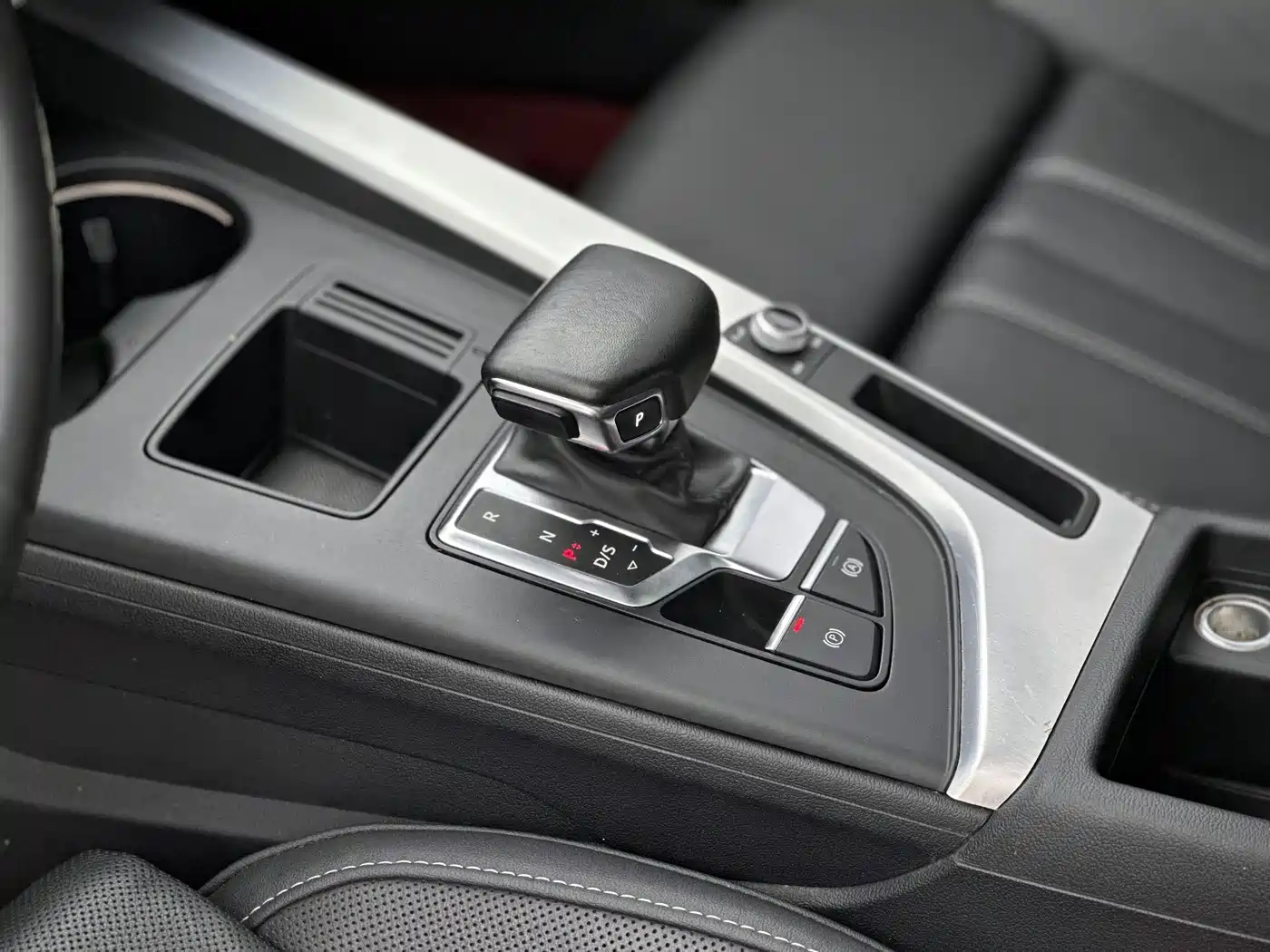 Audi A4L 2022 40 TFSI Fashion Dynamic фото 11