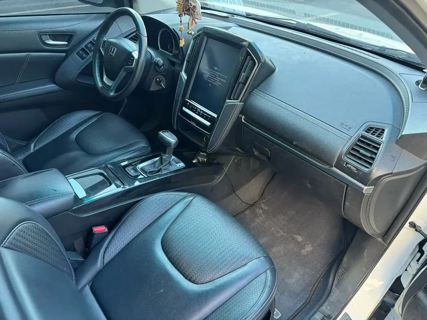 Luxgen U6 SUV 2017 2017 Facelift 1.6T Trend