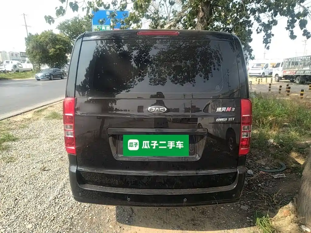  JAC Refine JAC Refine M3 2025 PLUS 1.5T Manual Classic 7-Seater 6