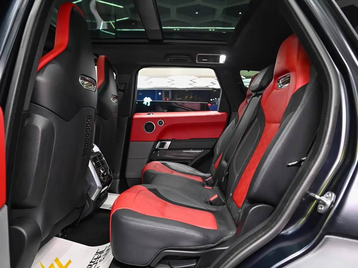 Land Rover Range Rover Sport 2022 Model 5.0 SC V8 SVR Peak Collector's Edition фото 23