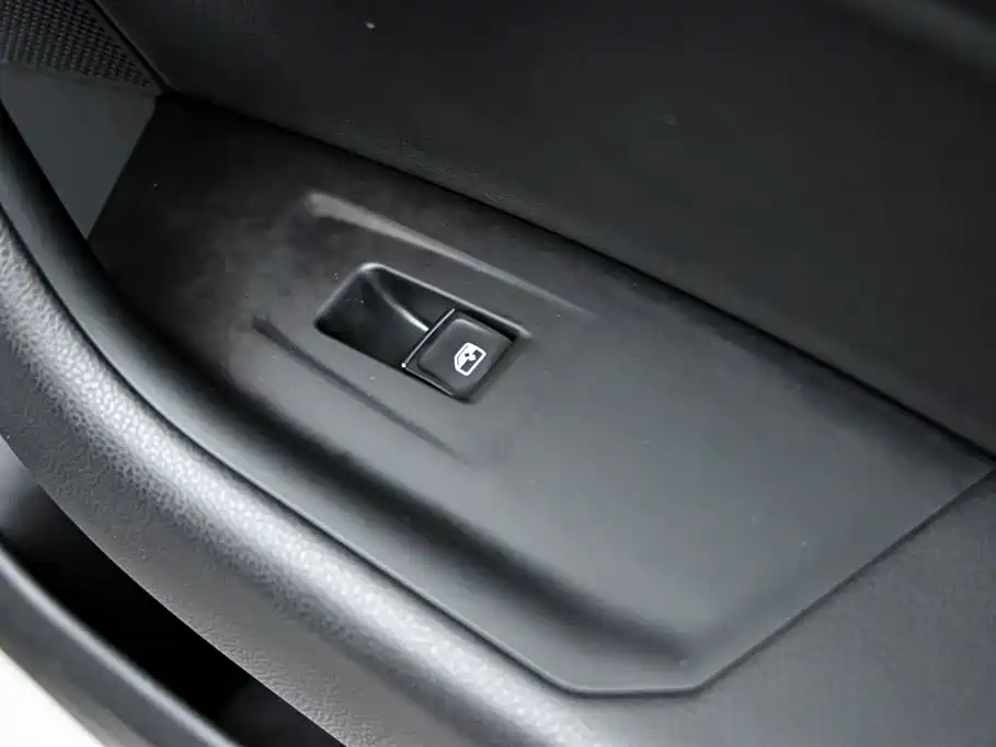 Volkswagen Touareg 2021 3.0TSI R-Line Classic Sport Package фото 30