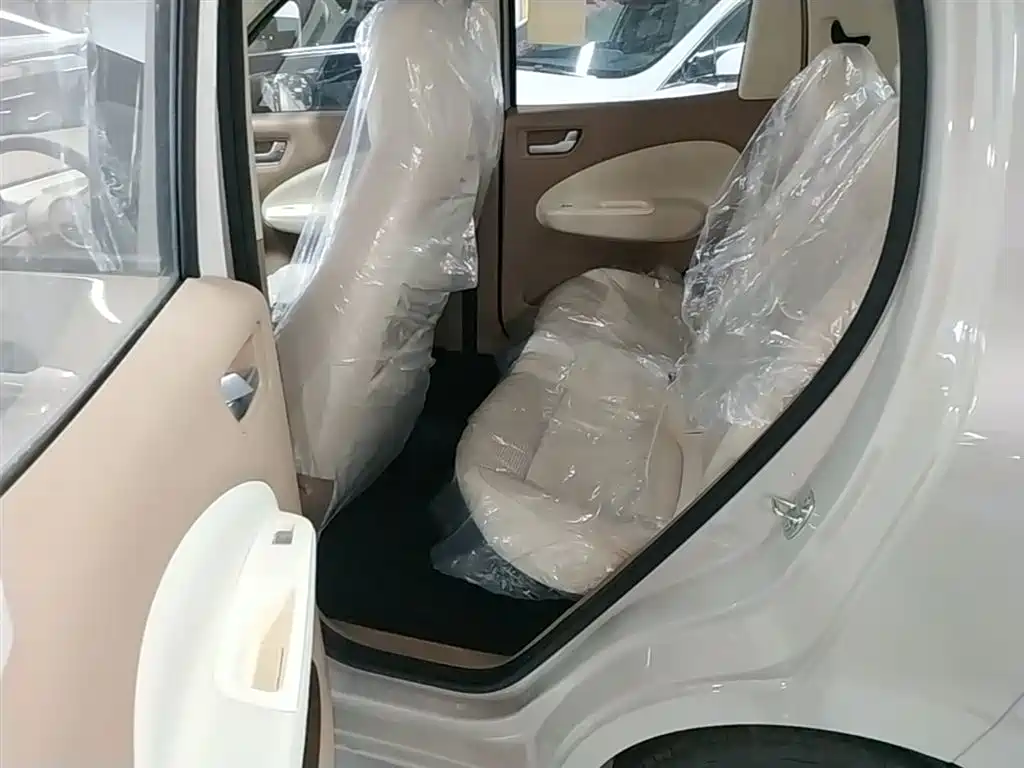 Wuling Motors Hongguang MINIEV 2026 2025 4-Door Advanced