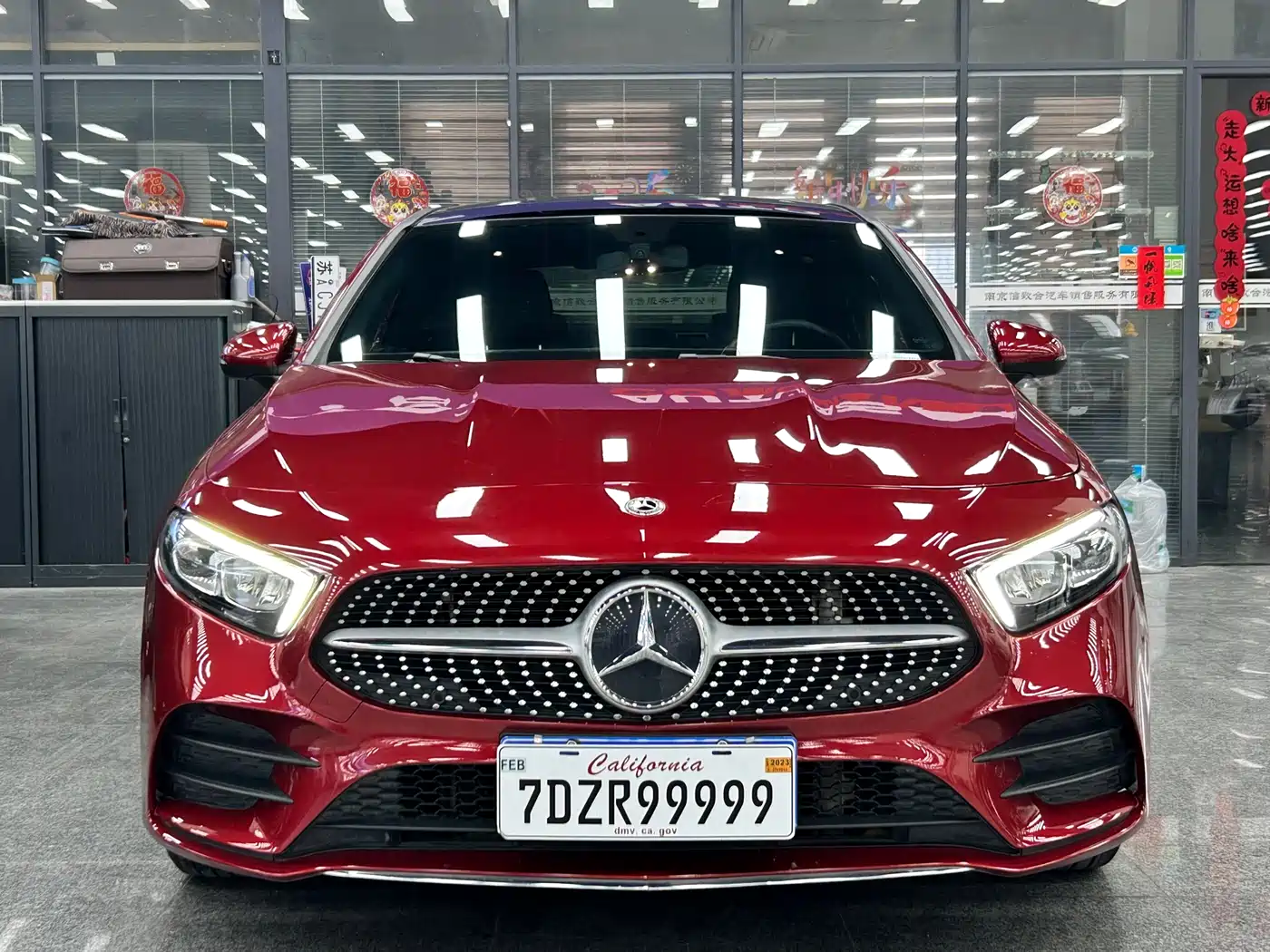 Mercedes-Benz A-Class 2019 Facelift A 200 L Sports Sedan фото 3