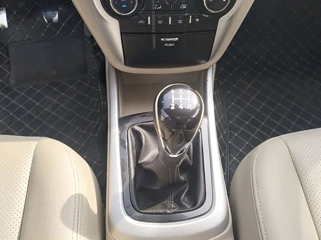Changan Eado 2014 2014 1.6L Manual Luxury