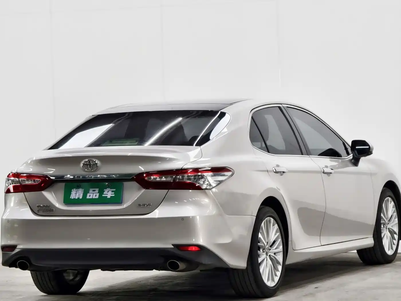 Toyota Camry 2018 2.5G Luxury Edition фото 4