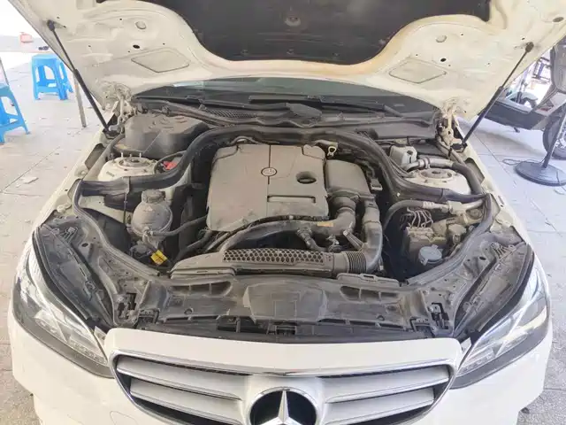 Mercedes-Benz E-Class 2015 Facelift E 200 L Sport — фото 3