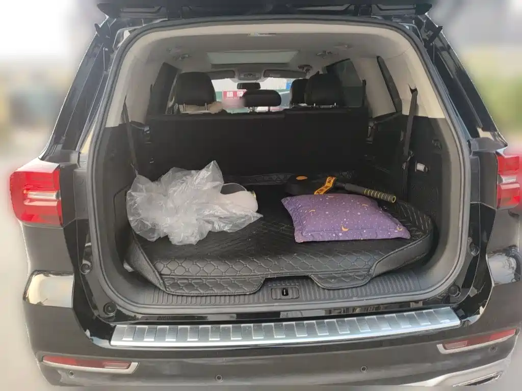 Roewe RX8 2019 2018 30T 2WD Flagship Edition