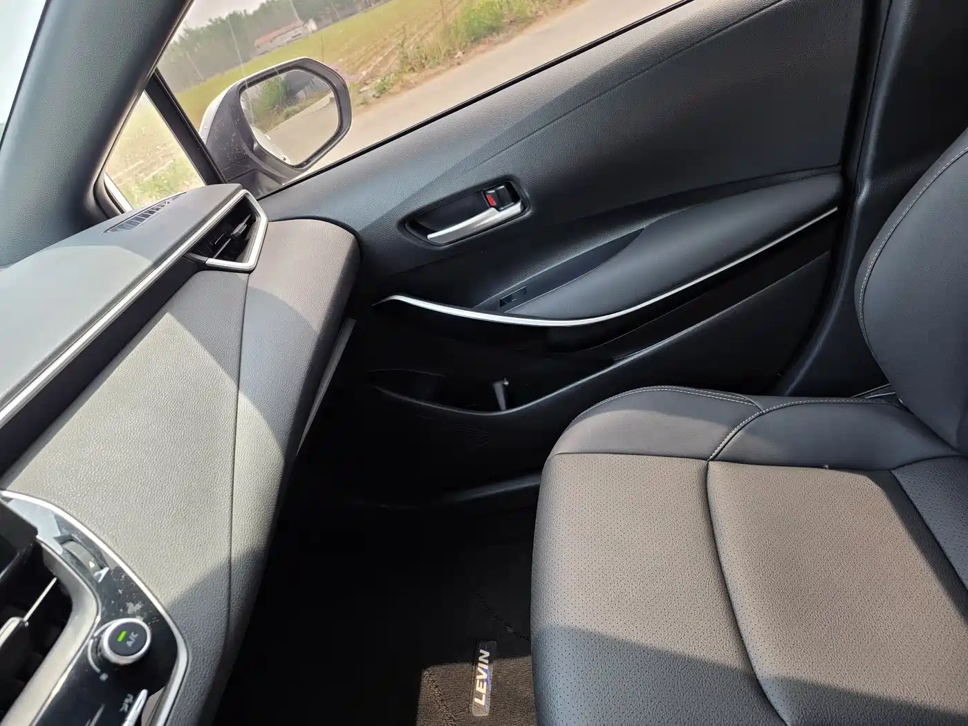 Toyota Levin 2022 Dual Engine 1.8H E-CVT Progressive Edition фото 10