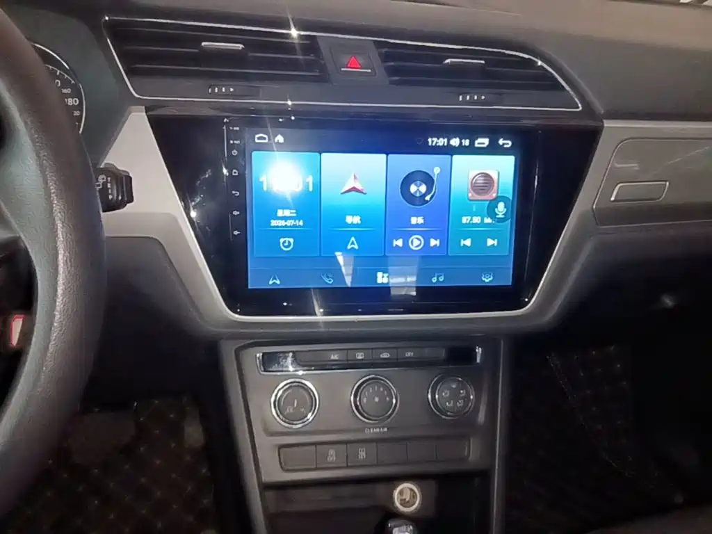 Photo 13 - Volkswagen Touran