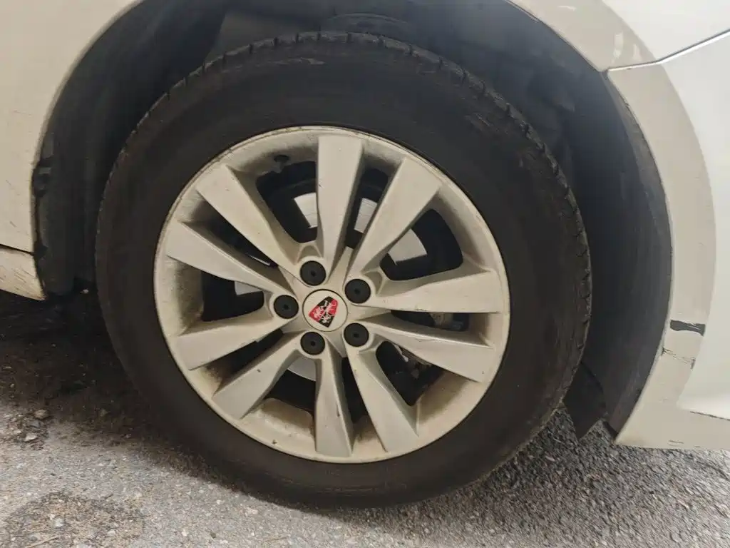 Photo 8 - Roewe 360