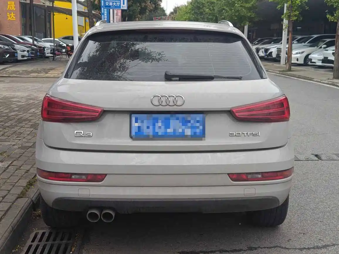Фото 8 - Audi Q3