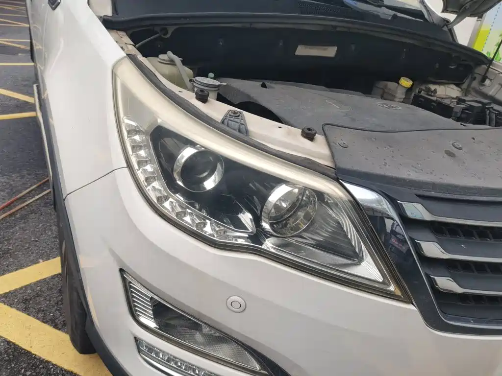 Baojun 560 2015 2015 1.8L Manual Luxury