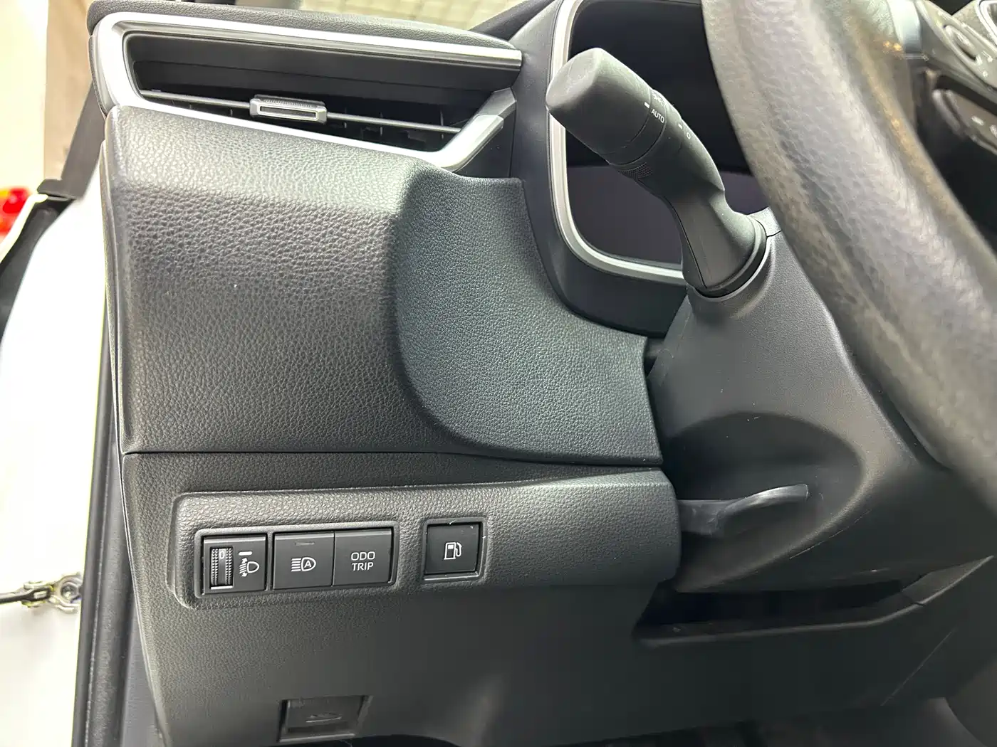 Toyota Levin 2023 Smart Hybrid 1.8L Sport Edition фото 18