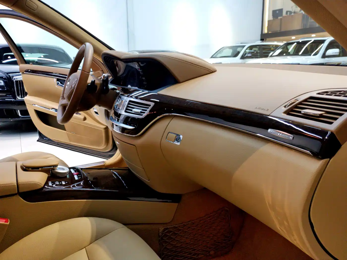 Mercedes-Benz S-Class 2012 S 300 L Premium Grand Edition фото 16