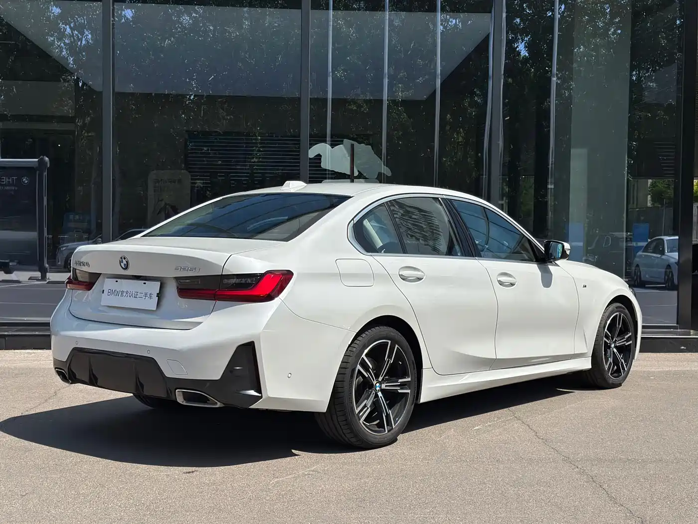 BMW 3 Series 2024 325i M Sport Package фото 4