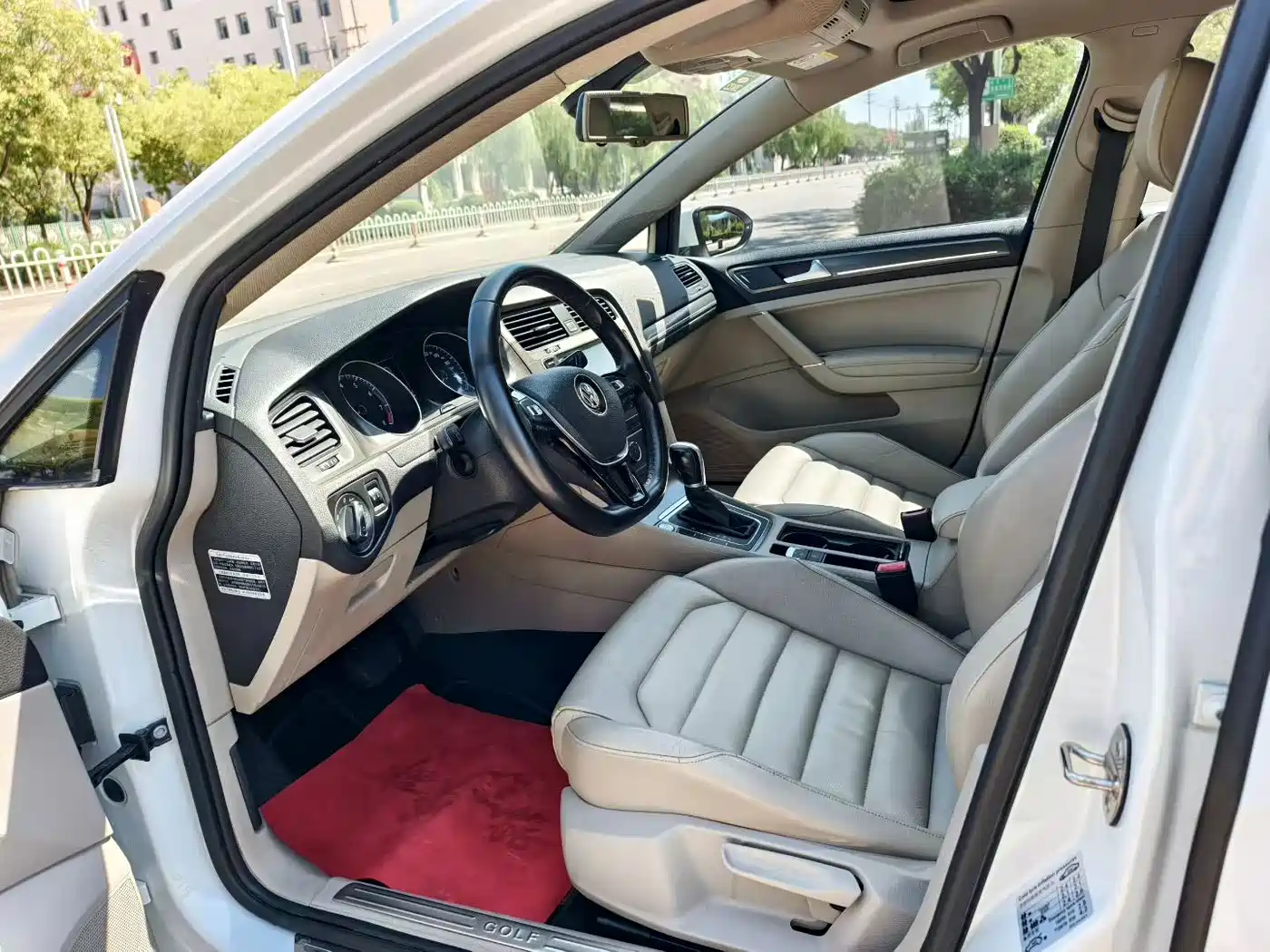 Volkswagen Golf 2016 230TSI Automatic Luxury фото 8