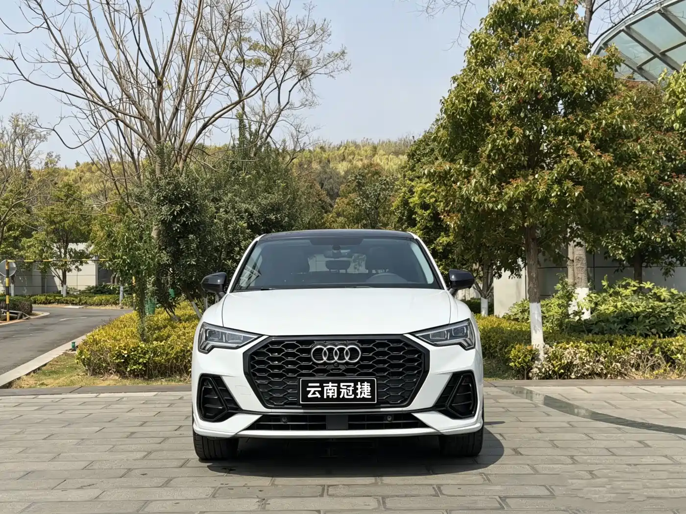 Audi Q3 Sportback 2022 40 TFSI Fashion фото 2