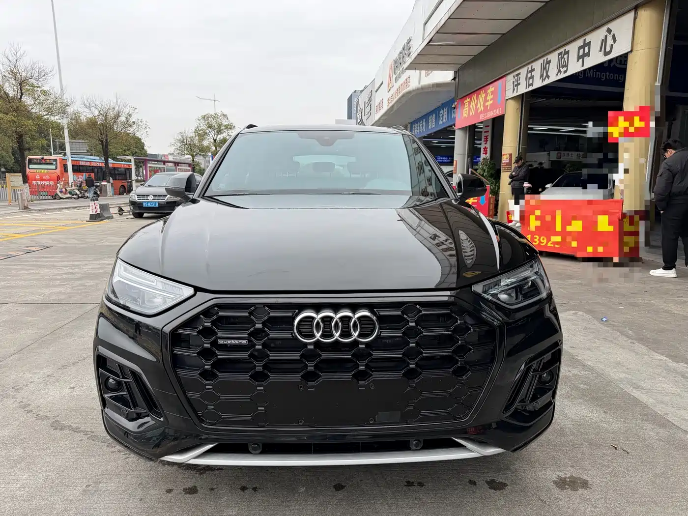 Audi Q5L 2024 Model 40 TFSI Luxury Dynamic фото 3