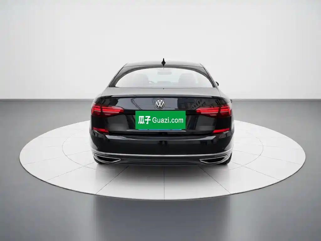 Photo 5 - Volkswagen Passat