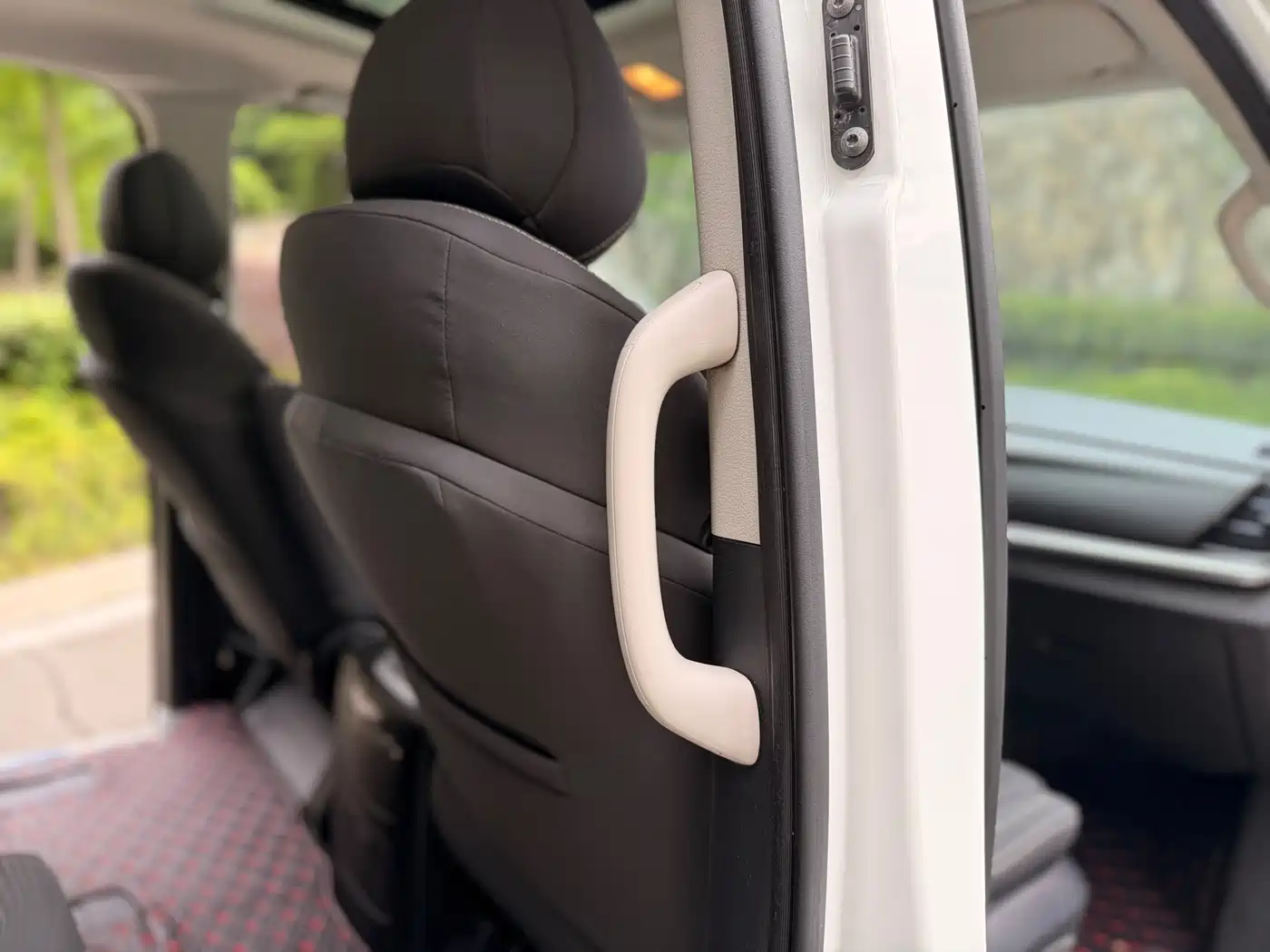 SAIC Maxus Maxus G20 2021 PLUS 2.0T Diesel Automatic Luxury Edition фото 23